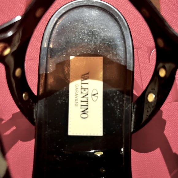 VALENTINO GARAVANI Rockstud Sandal sz 9 great condition no stretching or cracks - Picture 4 of 6